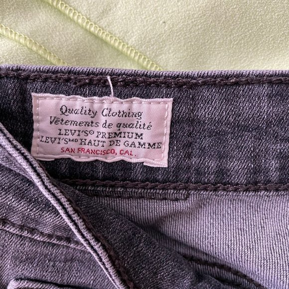 Levi's Black Jeans - Picture 4 of 6